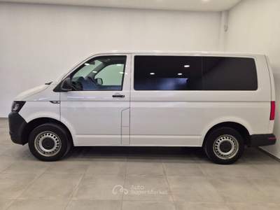 Volkswagen Transporter 2.0 TDI 150CV PC 9 POSTI - Sens. Park. Bianco usata Liscate