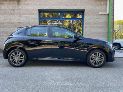 Peugeot 208 1.5 BLUEHDI 102CV UNIPROPRIETARIO NAVIGATORE Nero usata Venezia
