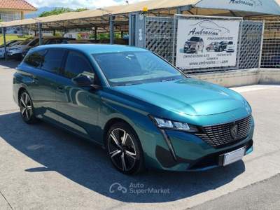 Peugeot 308 308 BlueHDi 130 EAT6 S&S SW Allure Verde usata Saviano