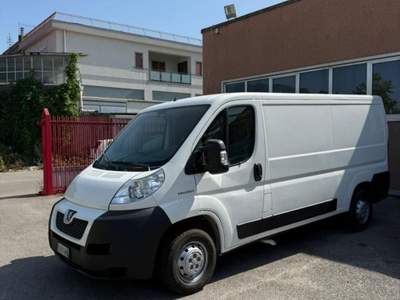 Peugeot Boxer 330 2.2 HDi/120CV PC-TN Combi Comfort Bianco usata Castellammare di Stabia