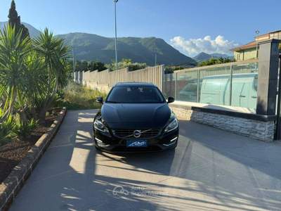 Volvo V60  D2 Geartronic Volvo Ocean Race Nero usata Campagna