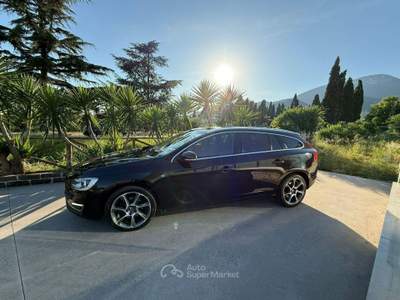 Volvo V60  D2 Geartronic Volvo Ocean Race Nero usata Campagna