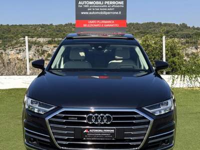 Audi A8 50 TDI 286cv MHEV Quattro (Tetto/Pelle/Sosp./Led) Blu/Azzurro usata Castellaneta