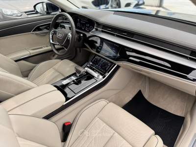 Audi A8 50 TDI 286cv MHEV Quattro (Tetto/Pelle/Sosp./Led) Blu/Azzurro usata Castellaneta