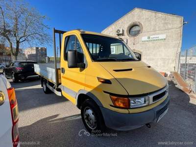 Iveco Daily Daily 35C13 2.8 TDI CASSONE FISSO Giallo usata Caltagirone