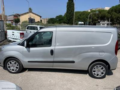 Fiat Doblò Doblò 1.6MJT 105 PLTN Cargo Maxi Lam.E5+ Grigio usata Caltagirone