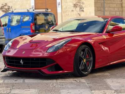 Ferrari F12 V12 6.3 740cv CARBON CERAMIC Rosso usata Santeramo in Colle