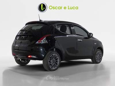 Lancia Ypsilon 1.0 hybrid platino 70cv PROMO Nero usata Santarcangelo di Romagna