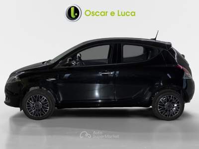 Lancia Ypsilon 1.0 hybrid platino 70cv PROMO Nero usata Santarcangelo di Romagna