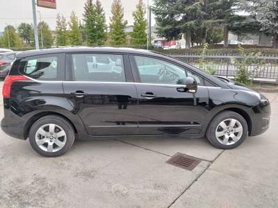 Peugeot 5008 PREZZO RIBASSATO Nero usata CANELLI