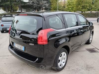 Peugeot 5008 PREZZO RIBASSATO Nero usata CANELLI
