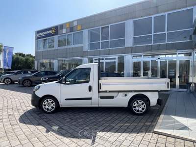 Fiat Doblò 1.6 MJT 105CV Cassonato Work-Up Bianco usata MONOPOLI