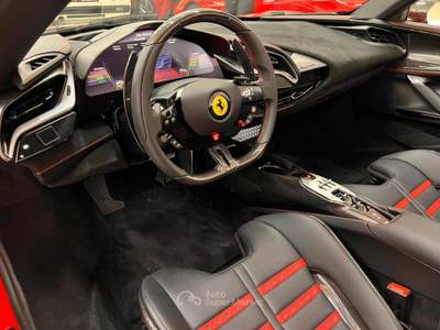 Ferrari SF90 Spider Rosso usata Calvatone