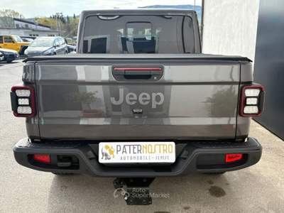 Jeep Gladiator 3.0 V6 Overland 4wd auto Grigio usata Senise