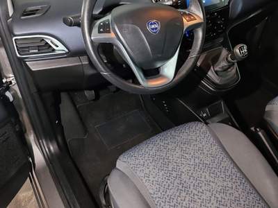 Lancia Ypsilon 1.0 Hybrid 70cv Gold Car Play + Telecamera Grigio usata Torino