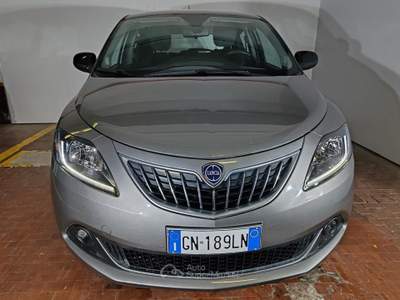 Lancia Ypsilon 1.0 Hybrid 70cv Gold Car Play + Telecamera Grigio usata Torino