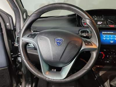 Lancia Ypsilon 1.0 Hybrid 70cv Gold Car Play + Telecamera Grigio usata Torino