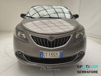 Lancia Ypsilon III 2021 1.0 firefly hybrid Platino s&s 70cv Grigio usata Erba