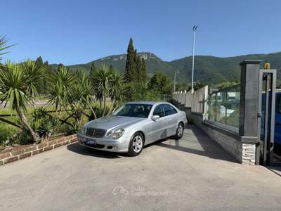 Mercedes-Benz Classe E 270 CDI Elegance Grigio usata Campagna