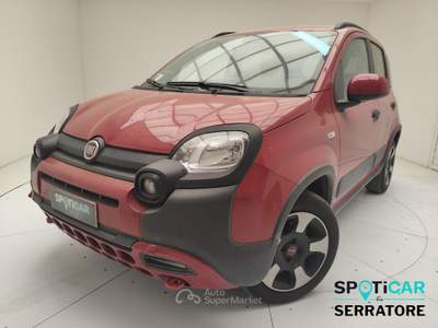 Fiat Panda Panda III 2021 Cross Panda 1.0 firefly hybrid Cross s&s 70cv 5p.ti Rosso usata Erba