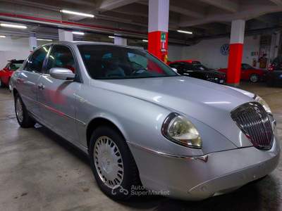 Lancia Thesis TURBO SOFT 20V EMBLEMA PELLE NAVI TELEFONO ORIGINALE Argento usata Torino