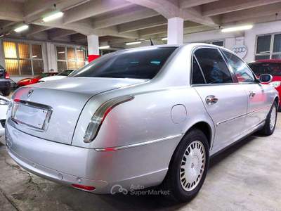 Lancia Thesis TURBO SOFT 20V EMBLEMA PELLE NAVI TELEFONO ORIGINALE Argento usata Torino