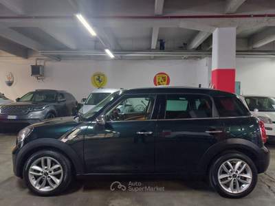MINI Cooper D Countryman Mini 1.6 COOPER D COUNTRYMAN C.LEGA 17" CLIMA AUT PACK LUCI !!!! Oro usata Torino
