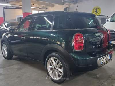 MINI Cooper D Countryman Mini 1.6 COOPER D COUNTRYMAN C.LEGA 17" CLIMA AUT PACK LUCI !!!! Oro usata Torino