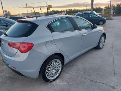 Alfa Romeo Giulietta Exclusive - 2013 Lilla usata ANDRIA