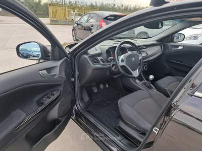 Alfa Romeo Giulietta 1.6 MULTIJET 105 CV - 2010 Nero usata ANDRIA