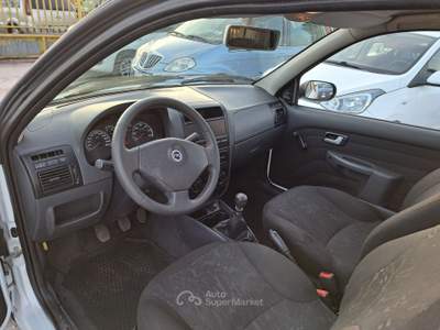 Fiat Strada 1.3 MULTIJET - 2007 PICK-UP Bianco usata ANDRIA