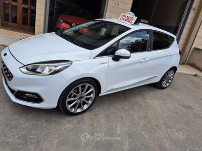 Ford Fiesta 5 porte Vignale - 2018 Bianco usata ANDRIA