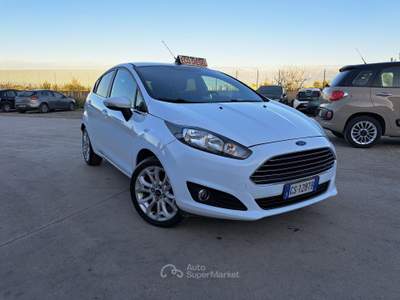 Ford Fiesta 5 porte Titanium - 2013 Bianco usata ANDRIA