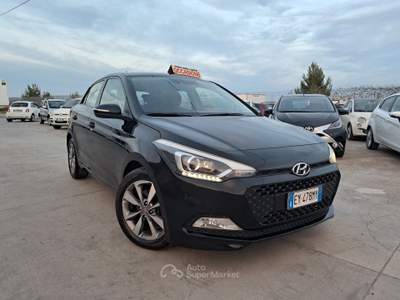 Hyundai i20 - 2015 NEOPATENTATI Nero usata ANDRIA