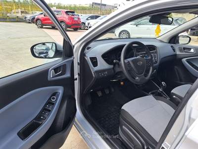 Hyundai i20 5 porte Style - 2015 Grigio usata ANDRIA
