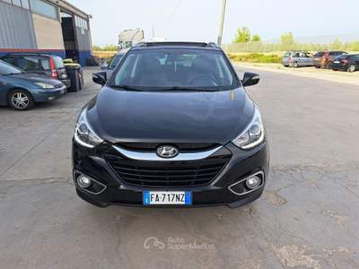 Hyundai ix35 Xpossible TETTO APRIBILE Nero usata ANDRIA