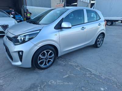 Kia Picanto BENZINA - 2019 SOLI 18 MILA KM !!!!! Grigio usata ANDRIA