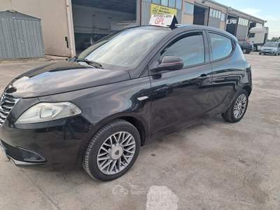 Lancia Ypsilon 1.2 BENZINA/GPL - 2014 LONDON PARIS Nero usata ANDRIA