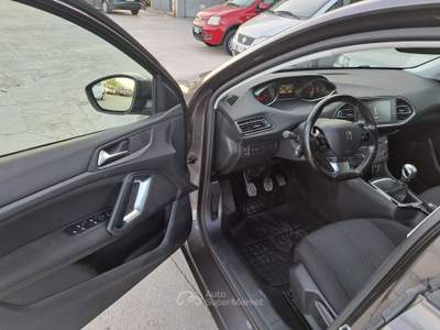 Peugeot 308 S&S Allure - 2015 Bronzo usata ANDRIA