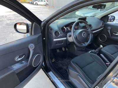 Renault Clio 5 porte - 2011 Nero usata ANDRIA