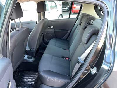 Renault Clio 5 porte - 2011 Nero usata ANDRIA