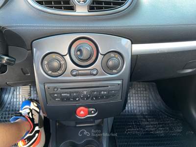 Renault Clio 5 porte - 2011 Nero usata ANDRIA