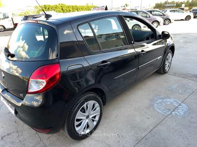 Renault Clio 5 porte - 2011 Nero usata ANDRIA
