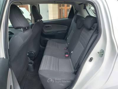 Toyota Yaris BENZINA 5 PORTE - 2016 Bianco usata ANDRIA