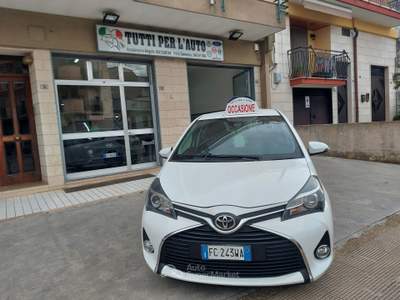 Toyota Yaris BENZINA 5 PORTE - 2016 Bianco usata ANDRIA