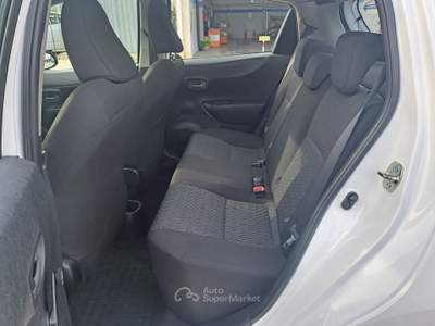 Toyota Yaris 5 porte Lounge - 2014 Bianco usata ANDRIA