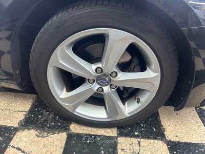 Volvo V40 D2 1.6 Powershift Kinetic Nero usata Melegnano