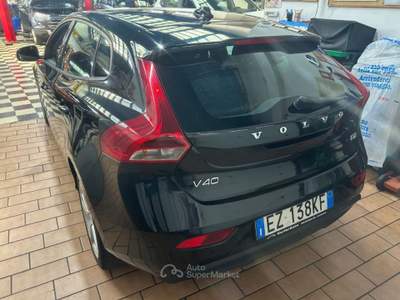 Volvo V40 D2 1.6 Powershift Kinetic Nero usata Melegnano