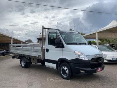 Iveco Daily Daily 35C17 3.0 HPT CASSONE FISSO IN ACCIAIO PASSO 3,750 Bianco usata San Michele Salentino