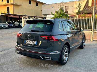 Volkswagen Tiguan Tiguan 2.0 TDI 150CV SCR DSG R-Line Grigio usata Barrafranca